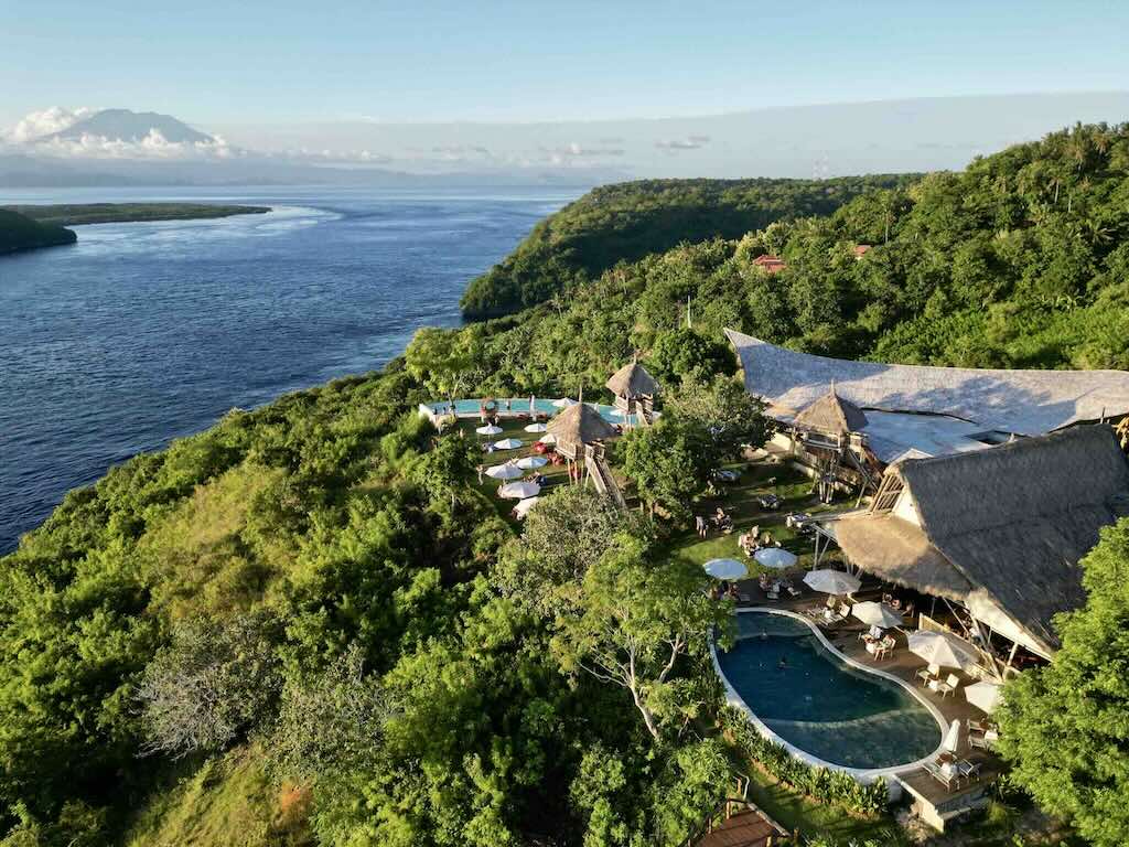 Amok sunset restaurant Nusa Penida Bali